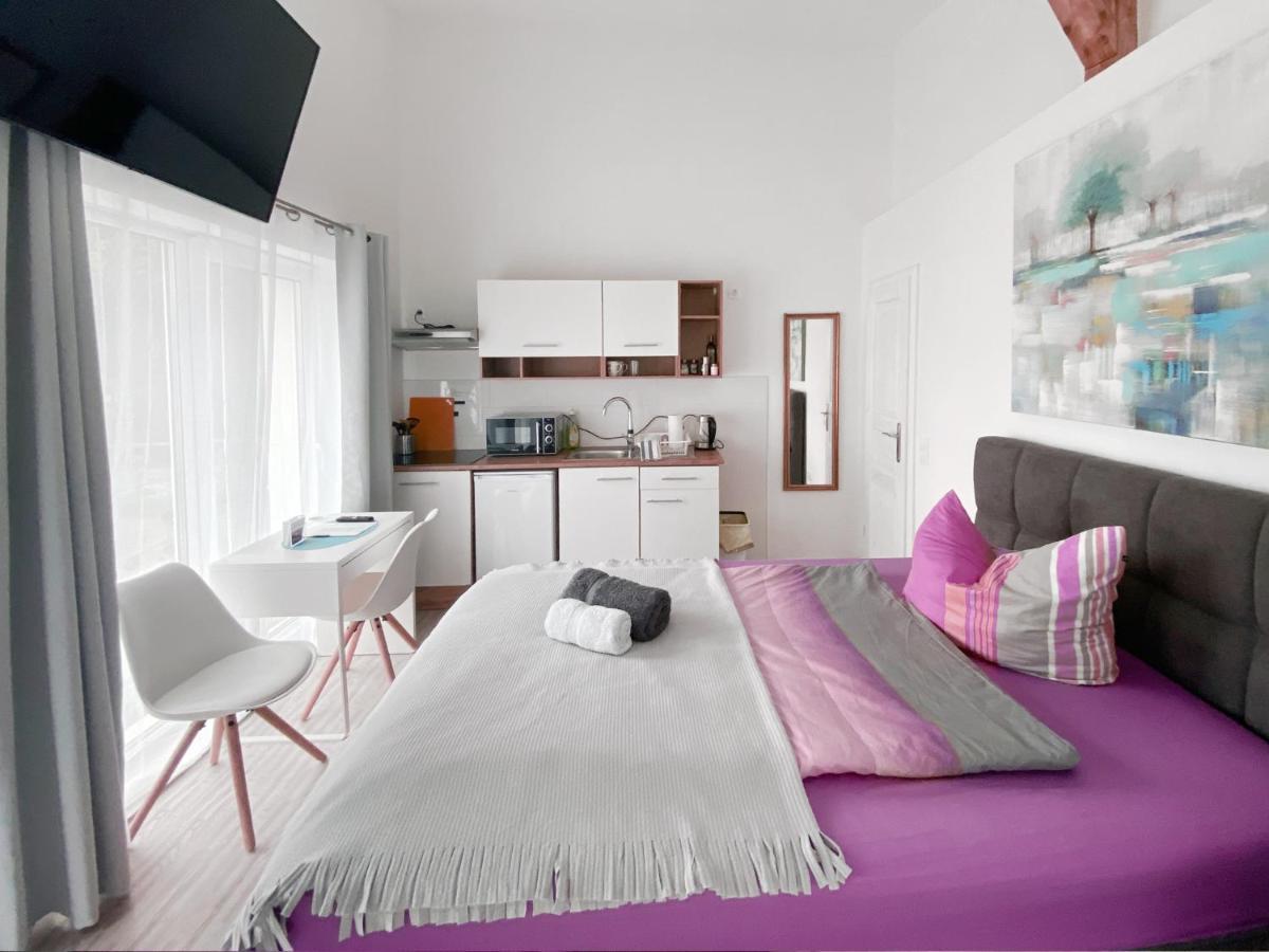 Schwanenburg Apartments Kolonie Rontgental Экстерьер фото
