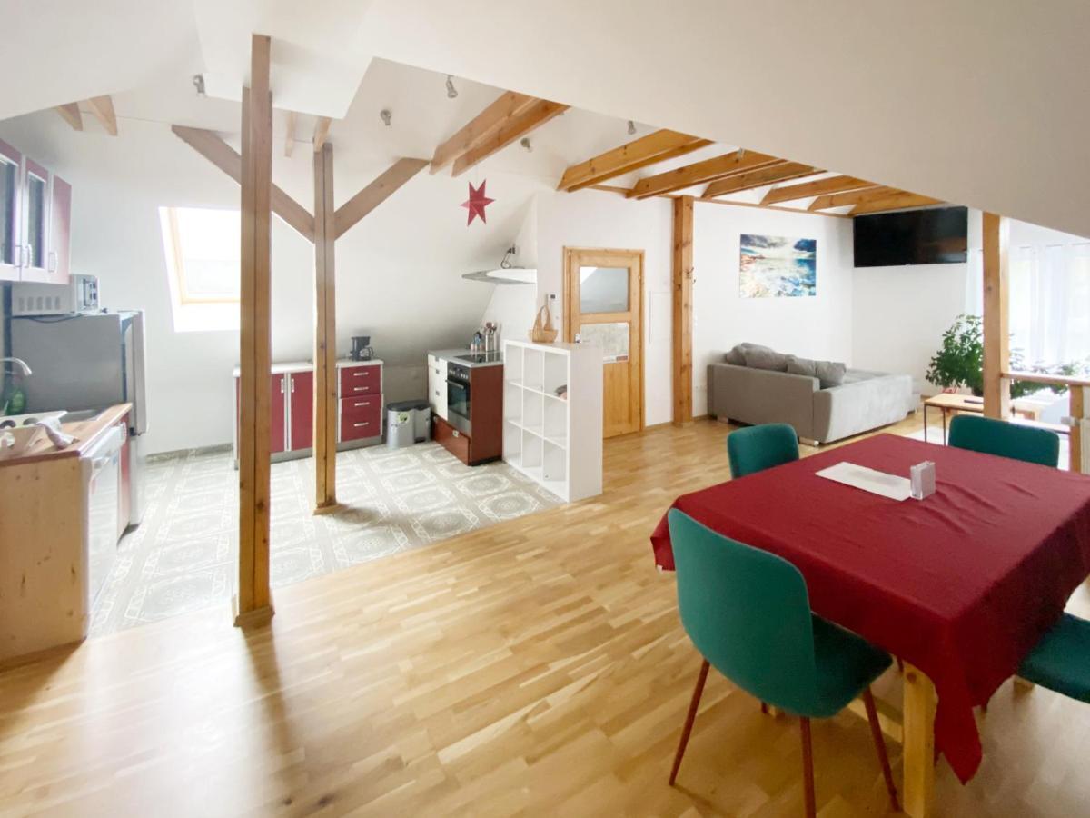 Schwanenburg Apartments Kolonie Rontgental Экстерьер фото