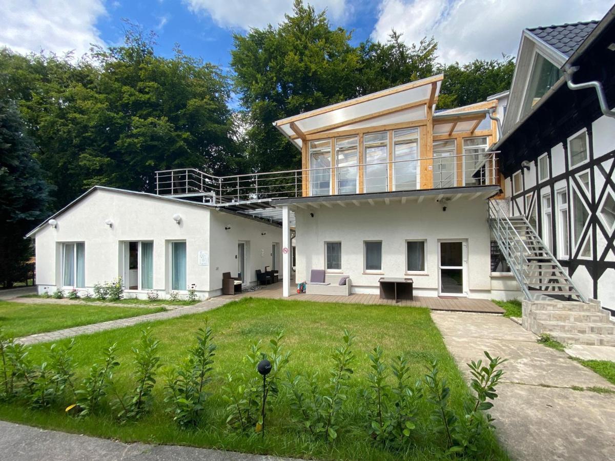 Schwanenburg Apartments Kolonie Rontgental Экстерьер фото
