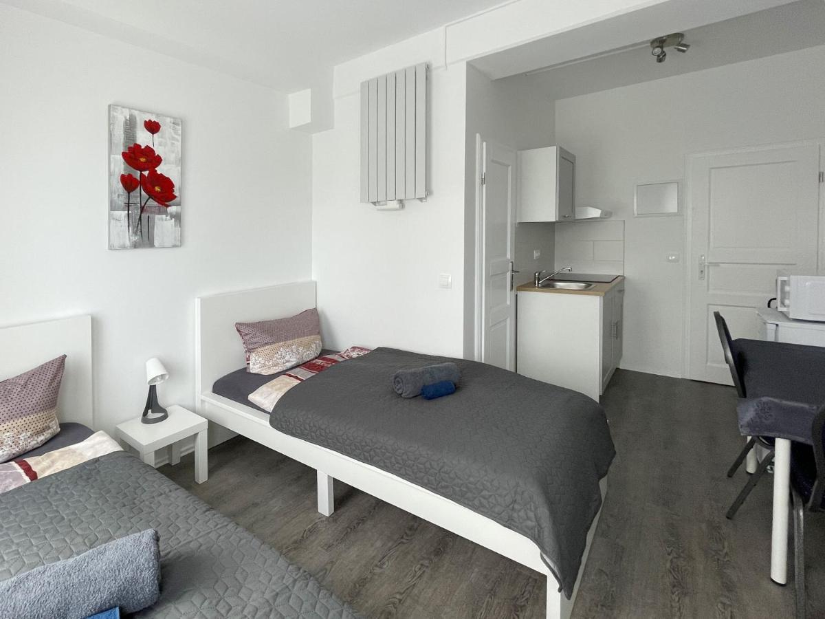 Schwanenburg Apartments Kolonie Rontgental Экстерьер фото