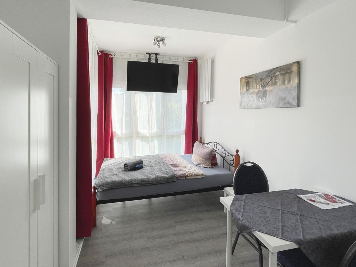 Schwanenburg Apartments Kolonie Rontgental Экстерьер фото