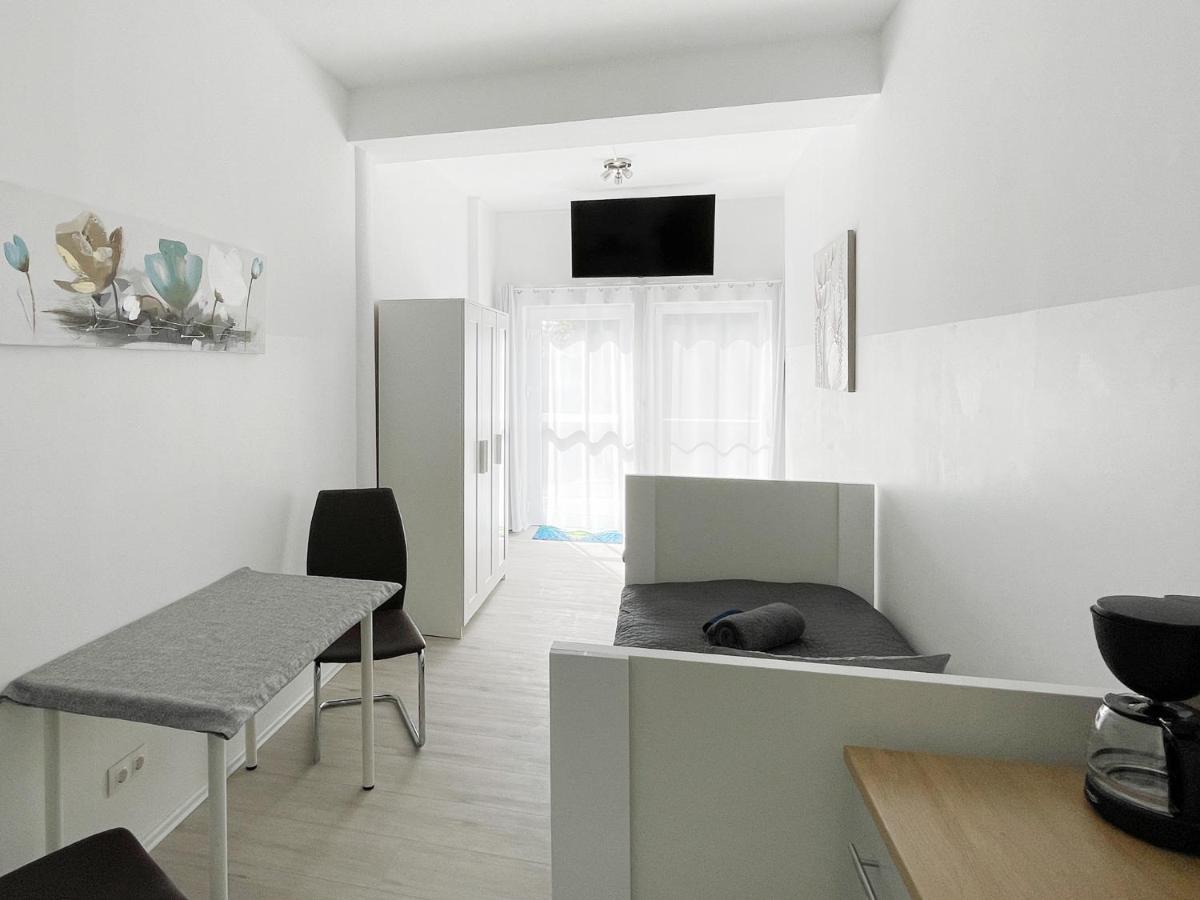 Schwanenburg Apartments Kolonie Rontgental Экстерьер фото