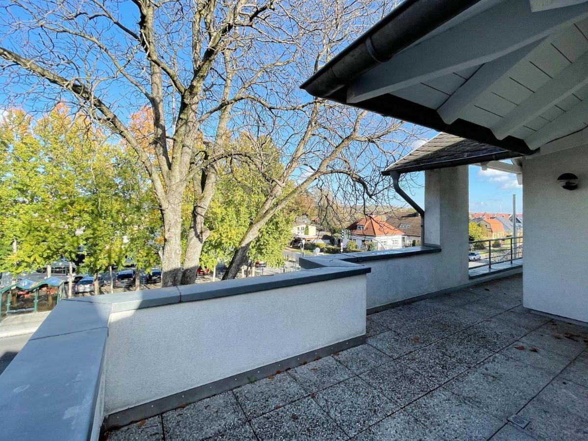 Schwanenburg Apartments Kolonie Rontgental Экстерьер фото